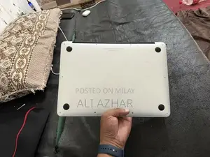 Apple MacBook Air Mid-2014 Ultraportable Laptop