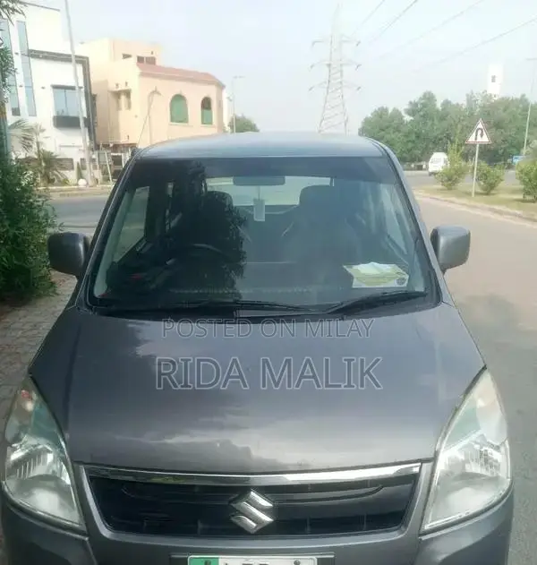 Waganor VXL 2016 Sedan with New Tires and Pristine Body