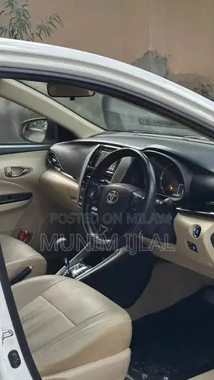 Toyota Yaris Ativ X 1.5 Full Option Sedan