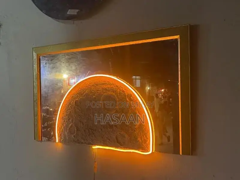 LED Wall-Mounted Decorative Mirror for Homes and Professionals