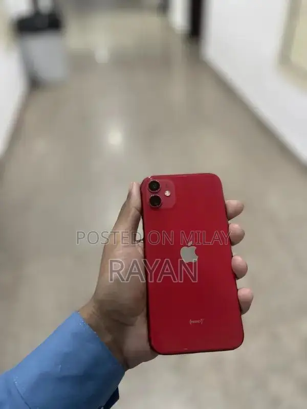 Apple iPhone 11 64GB Smartphone in Red - Excellent Condition