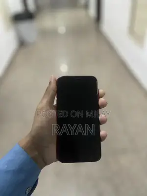 Apple iPhone 11 64GB Smartphone in Red - Excellent Condition