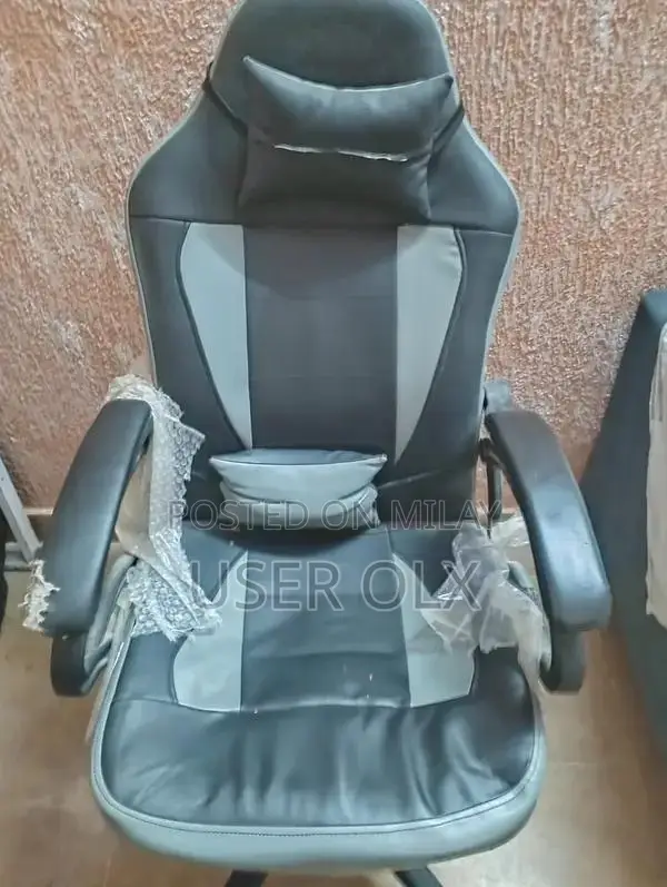 Ergonomic Gaming and Office Revolving Chair