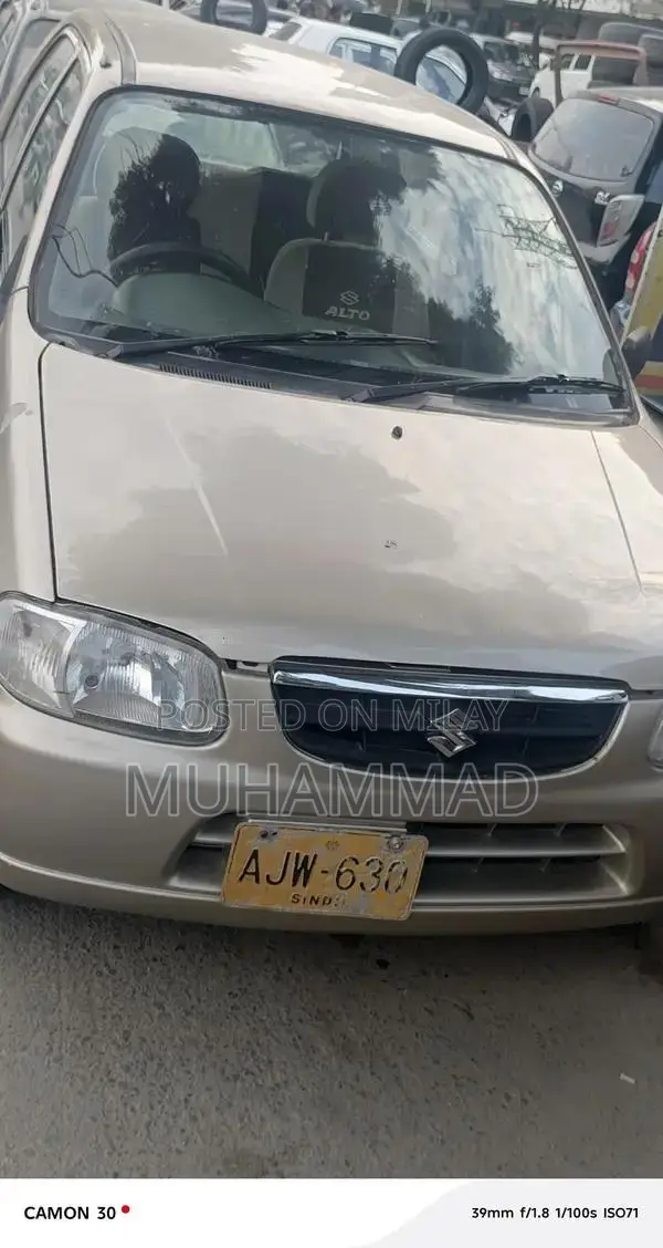 Suzuki Alto 2005 CNG Sedan with Air Conditioning