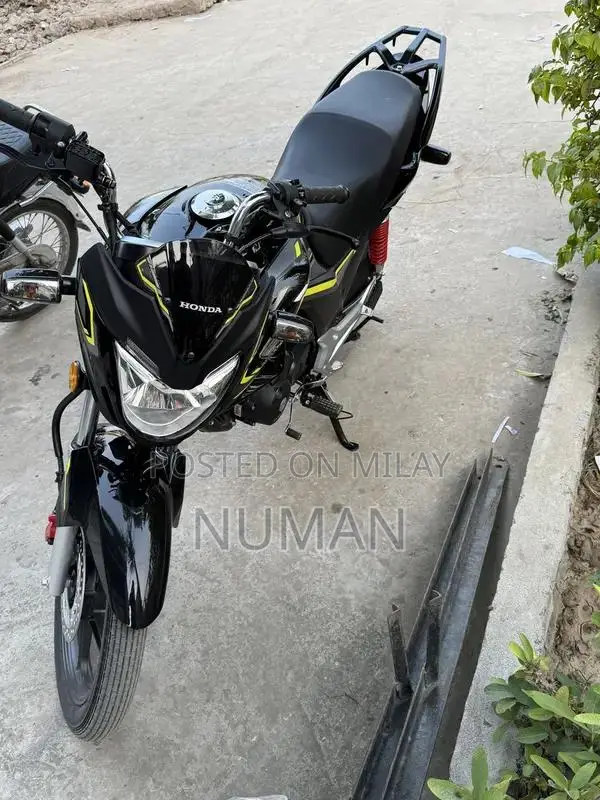 Honda CB 150 Motorcycle - Showroom Fresh Sport Bike