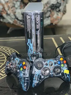 Photo - Xbox 360 320GB Console with 2 Wireless Controllers