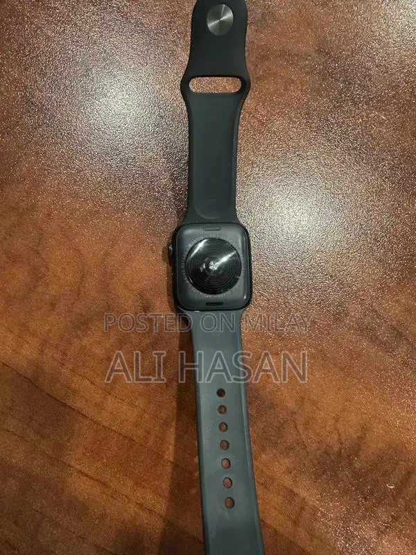 Apple Watch SE 44mm - Lightweight Smartwatch with Fitness Tracking