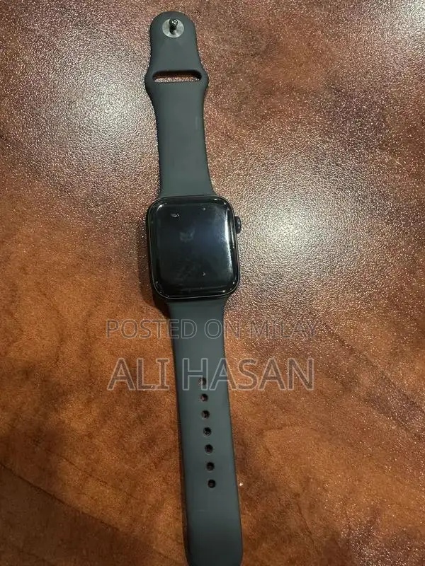 Apple Watch SE 44mm - Lightweight Smartwatch with Fitness Tracking