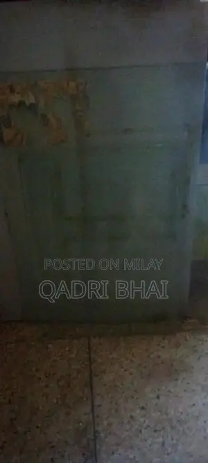 Professional Hair Salon Wall-Mounted Styling Mirror