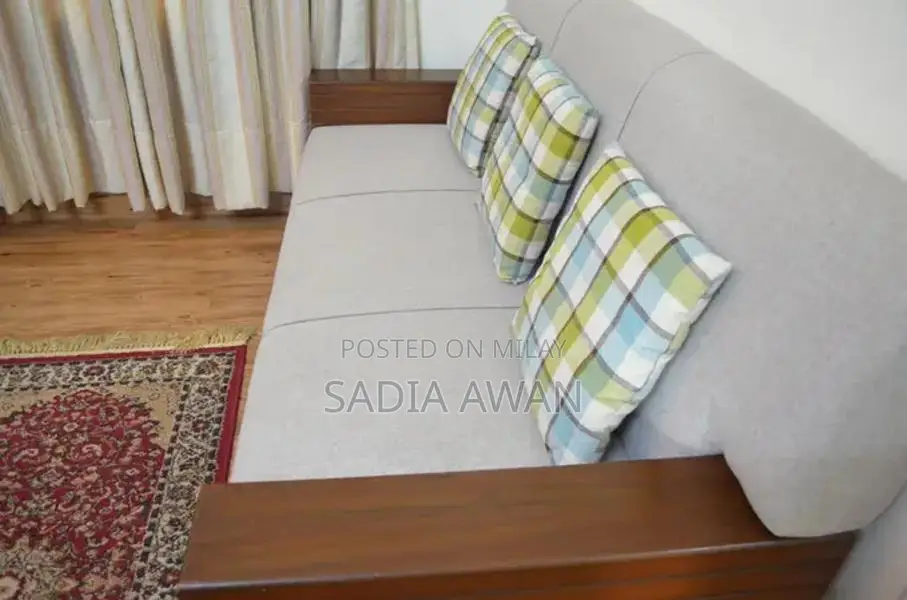 Comfortable 5-Seater Sofa - Gently Used Living Room Furniture