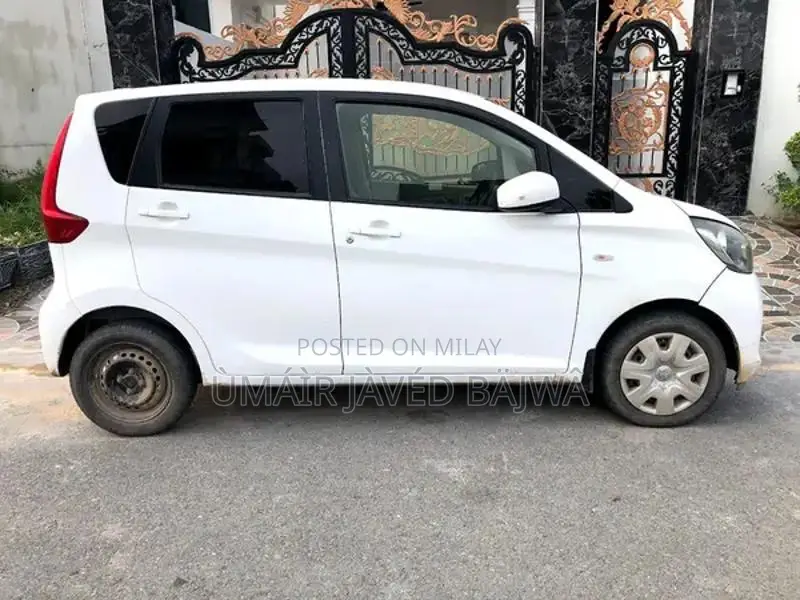 Mitsubishi AK Wagon - Reliable Family Vehicle