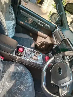 Photo - Jac t9 like brand new just 800 km driven