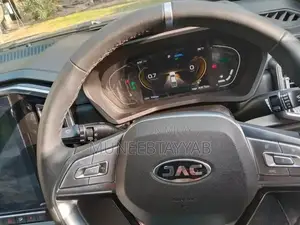 Jac t9 like brand new just 800 km driven