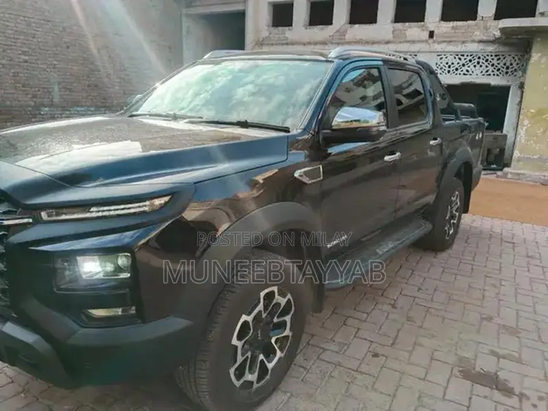 Jac t9 like brand new just 800 km driven