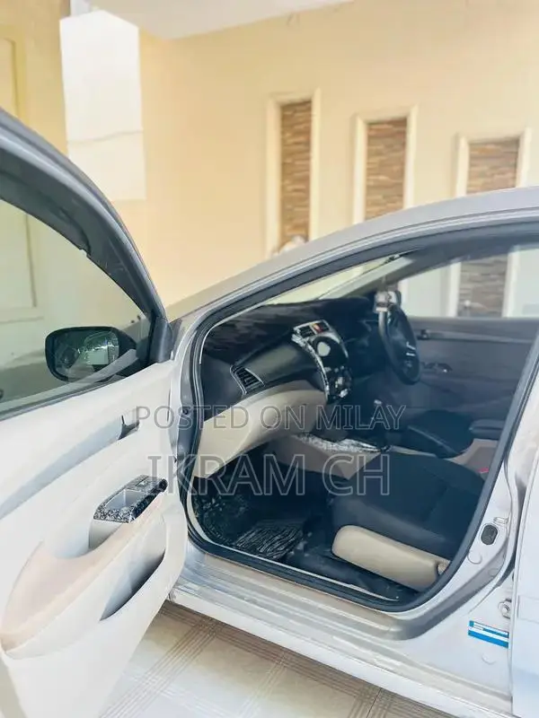 Honda City 2018 Sedan - Smooth Performance Compact Car