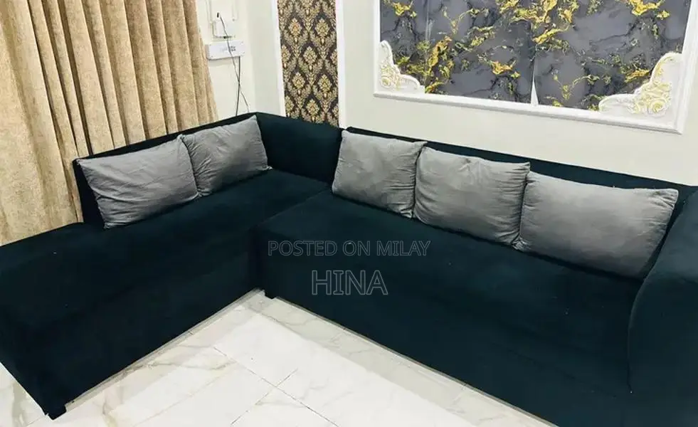 King Size Bed Frame or Headboard - Lightly Used