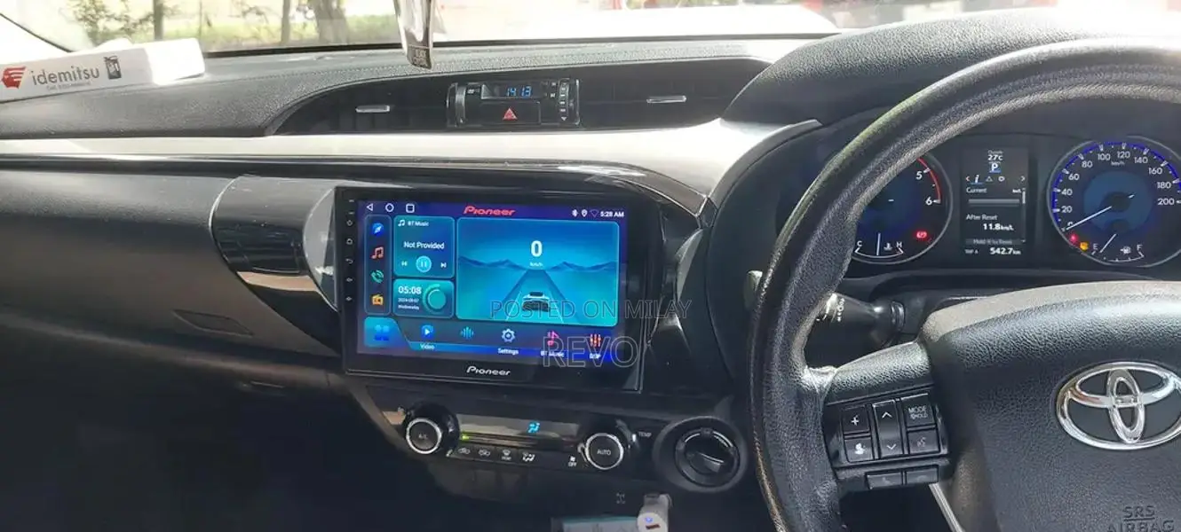 2017 Revo V Truck with Push Start and One-Tone Fender Paint