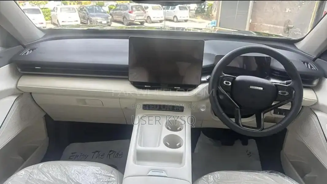 Haval H6 1.5T Compact SUV - Modern Urban Crossover