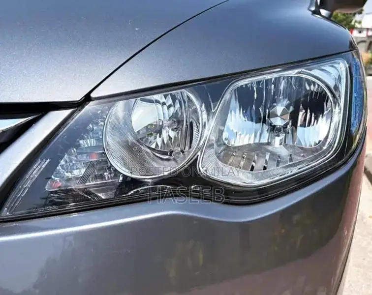 Honda Civic Oriel Prosmatic Sedan 2011