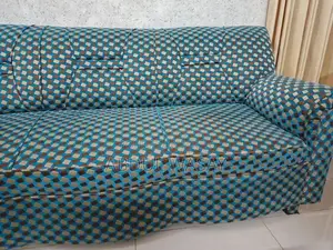 5-Seater Living Room Sofa in Good Condition