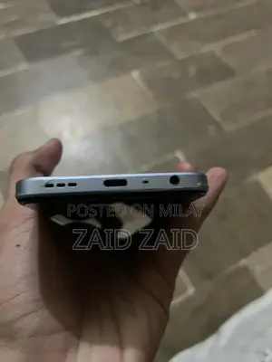 Oppo A18 Budget Smartphone with 4GB RAM and 64GB Storage