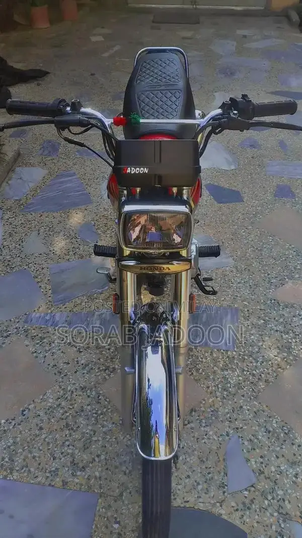 25 Modal Gold Edition Motorcycle with Full Lash