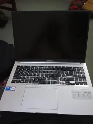 Photo - ASUS VivoBook X1605VA Laptop - High Performance Intel Core i7