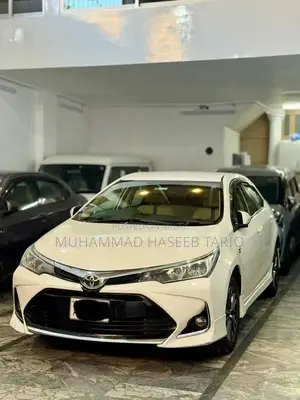 Photo - Toyota Corolla Altis 1.6 X Automatic Sedan