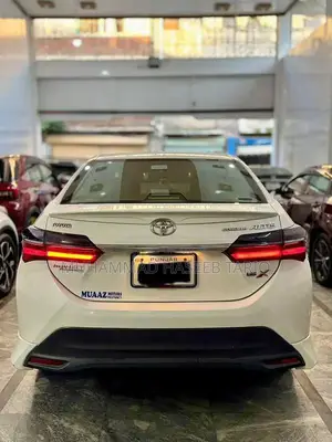 Toyota Corolla Altis 1.6 X Automatic Sedan