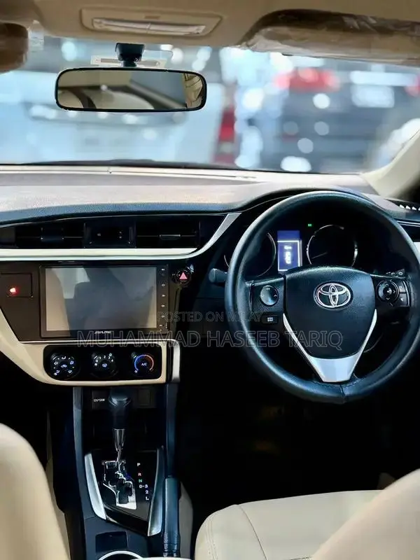 Toyota Corolla Altis 1.6 X Automatic Sedan