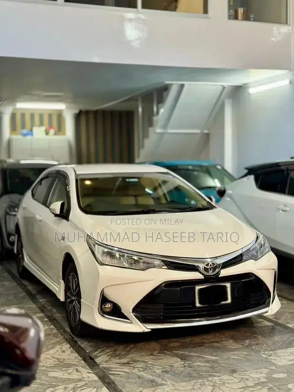 Toyota Corolla Altis 1.6 X Automatic Sedan