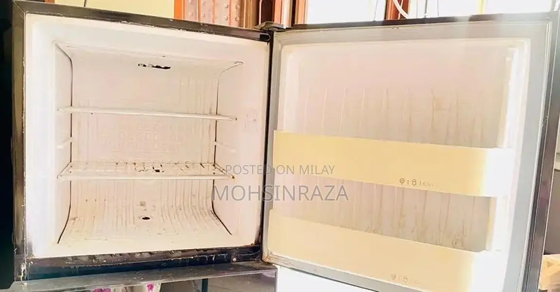 Orient 4.9 Feet Tall Fridge Freezer