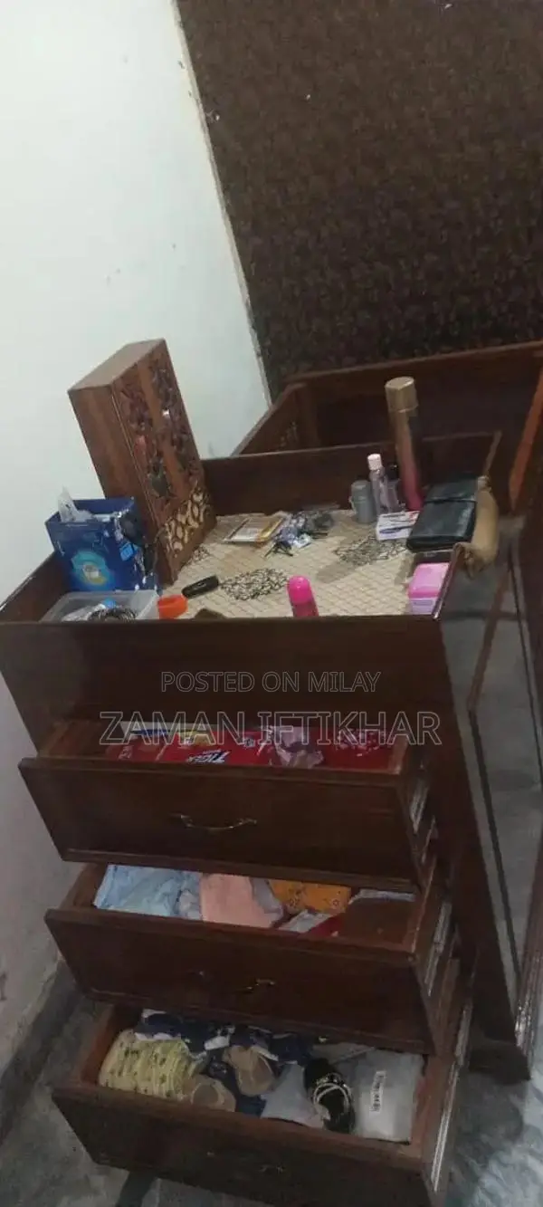 Baby Cot (Pure Shisham Wood)