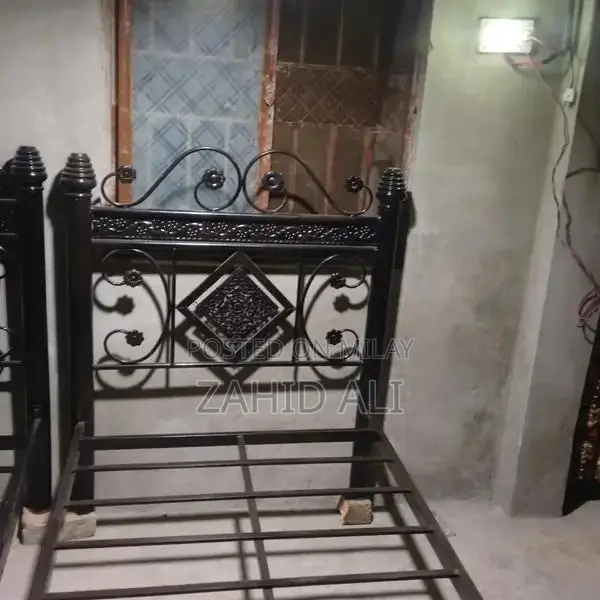 Single Bed Frame - Compact and Functional Sleeping Solution