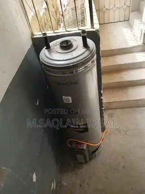 Photo - Glam gas geyser