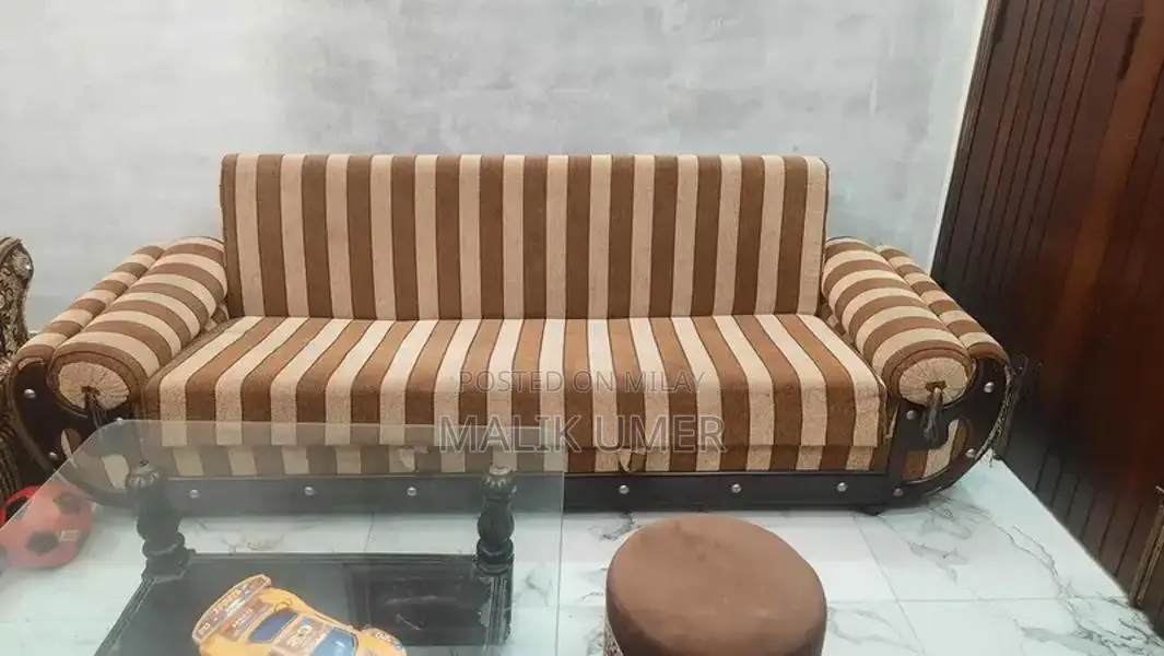 Comfortable 5-Seater Sofa Set with Convertible Bed and Center Table