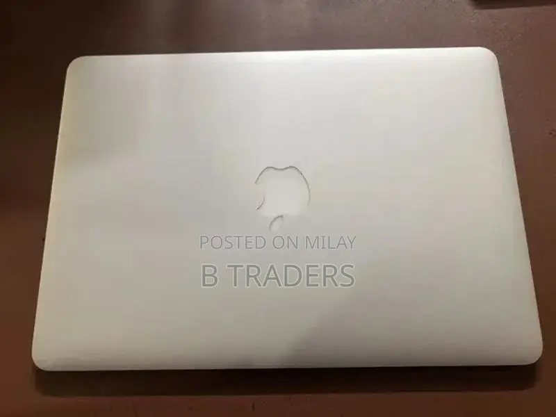 Apple MacBook Air 13-inch Laptop (2017 Model)