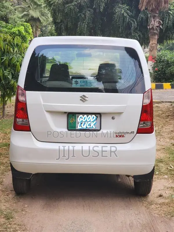 Suzuki WagonR 2017 Compact Hatchback with Android Infotainment