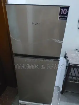 Photo - Haier 186L Double Compartment Refrigerator with Freezer