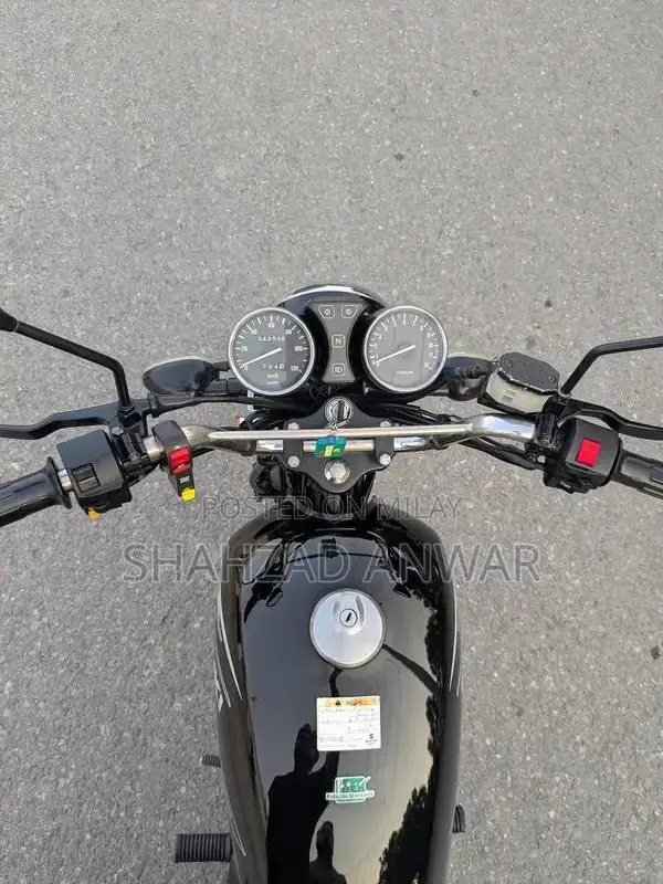 Suzuki GS 150 SE Black Motorcycle 2022 Model