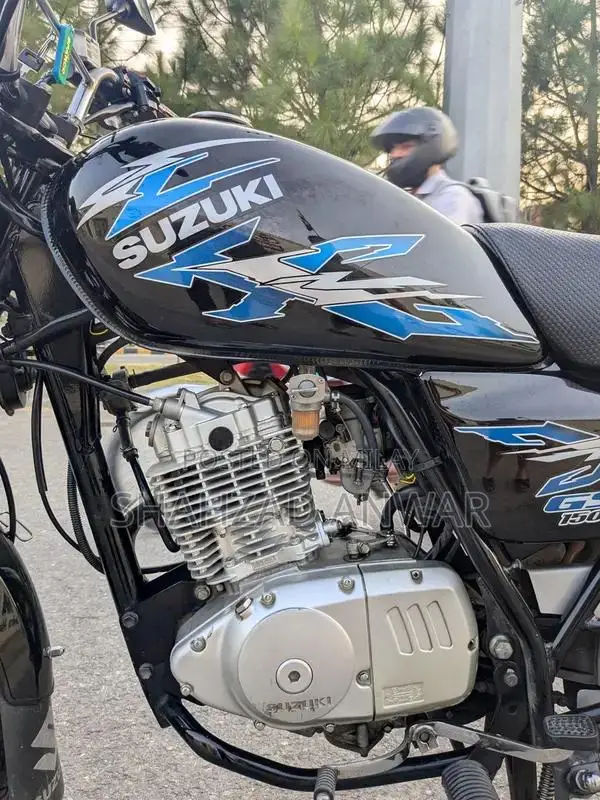Suzuki GS 150 SE Black Motorcycle 2022 Model