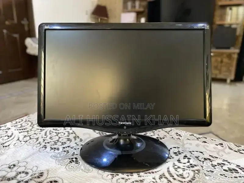 ViewSonic 20-Inch LCD Monitor HD Display