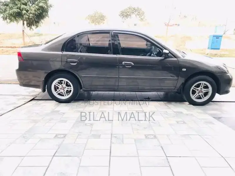 Honda Civic Sedan - Well-Maintained Compact Car