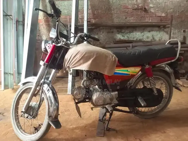 Ravi 70 Motorcycle - Classic 2018 Model Bike