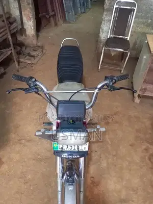 Ravi 70 Motorcycle - Classic 2018 Model Bike