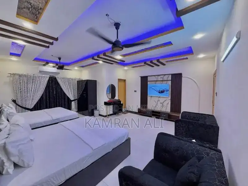 Comfortable Furnished Guest Room with Amenities