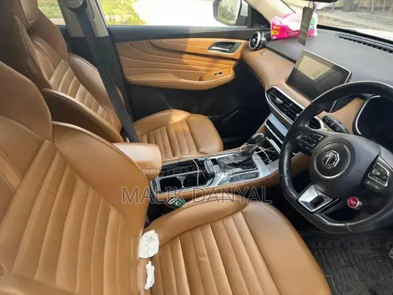 MG HS Crossover SUV - Low Mileage Well-Maintained Vehicle