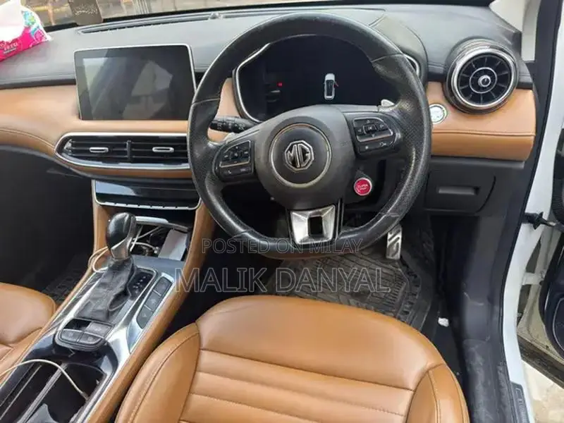 MG HS Crossover SUV - Low Mileage Well-Maintained Vehicle