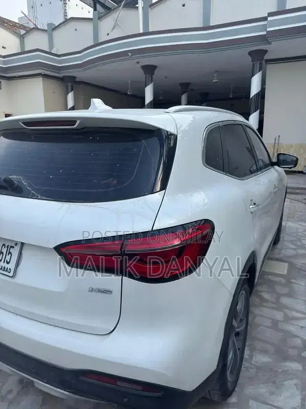 MG HS Crossover SUV - Low Mileage Well-Maintained Vehicle