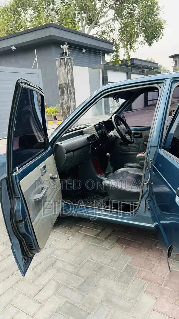 Suzuki Mehran VXR 2009 Compact Sedan